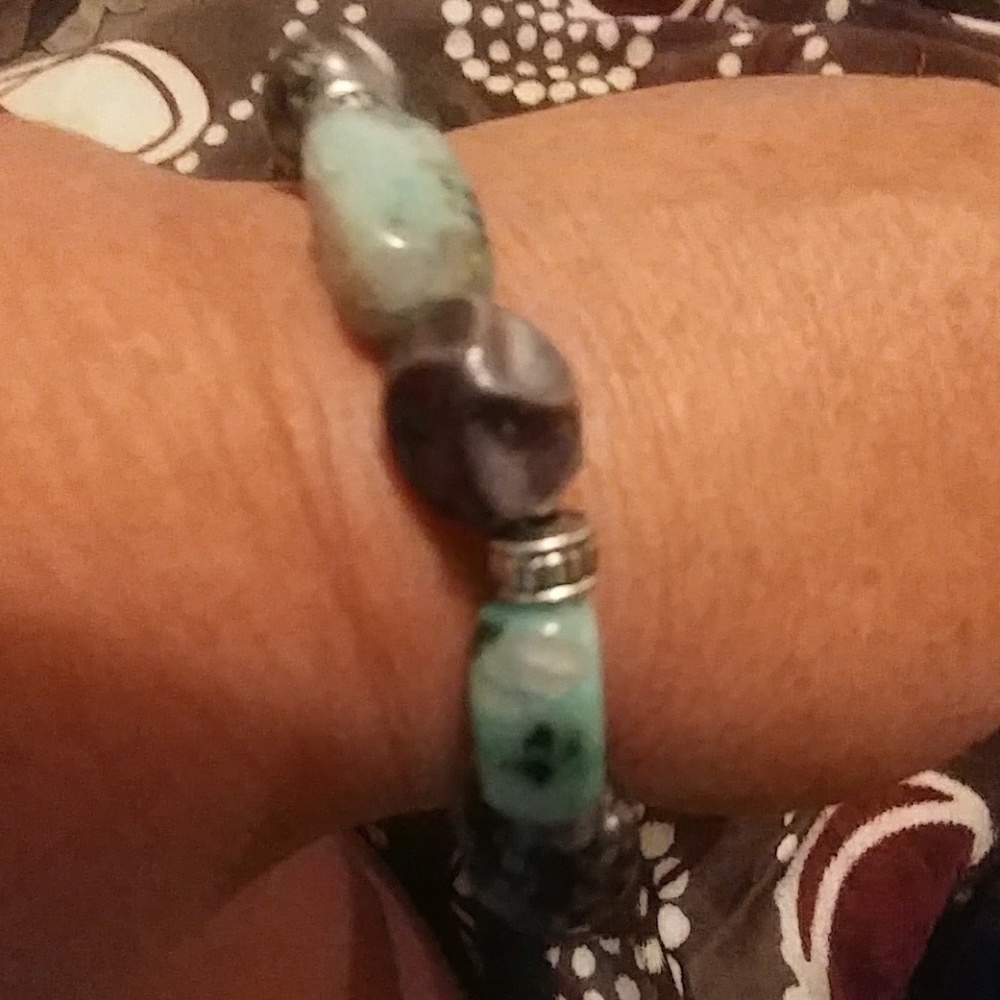 Large beads bracelet